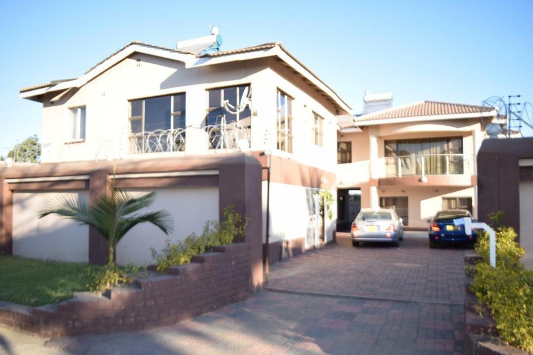 Villa Prince Harare Exterior photo